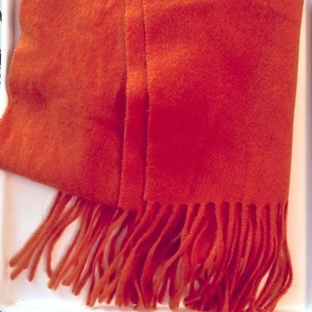 CHARTER CLUB Luxury 100% Cashmere Scarf